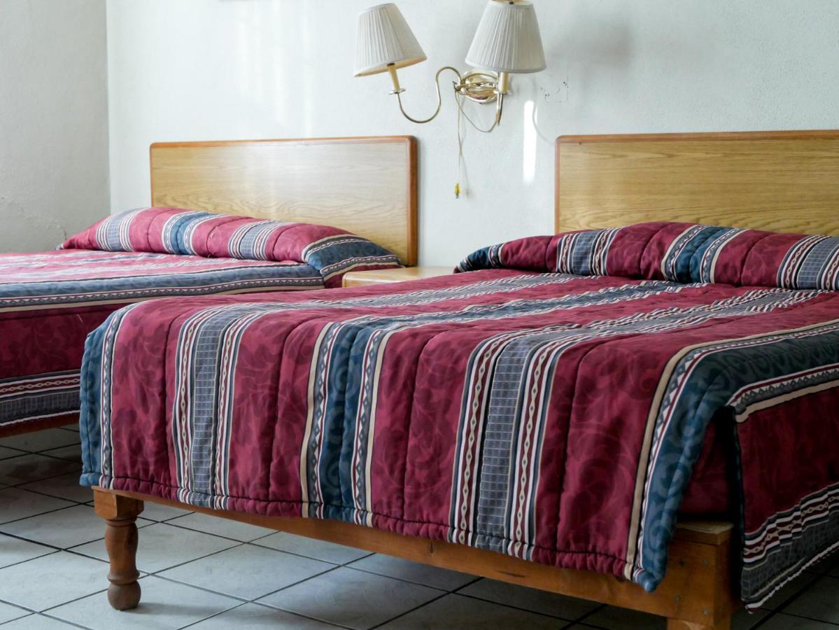Hotel La Huerta Río Verde Екстериор снимка